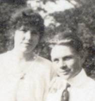 Frank Haberman & Bessie Mettles on OSU campus, ca. 1916