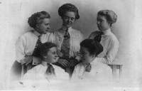 Oliva Noble, Anna Francis, Garnett Noe, Alice Rowe, & Mildred Tallman (1911)